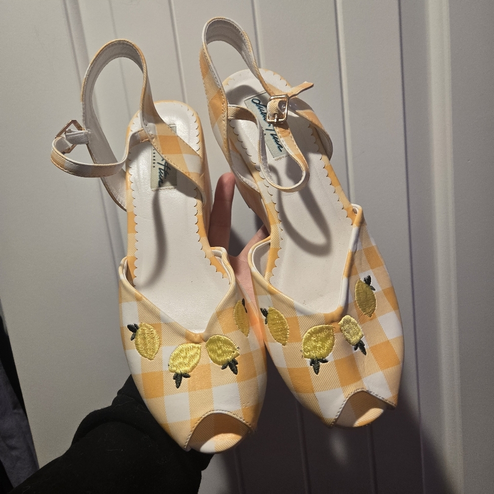 Vintage 1950s Style Yellow Gingham Lemon Peep Toe Wedge Size 9.5 /10 Lulu H. UK